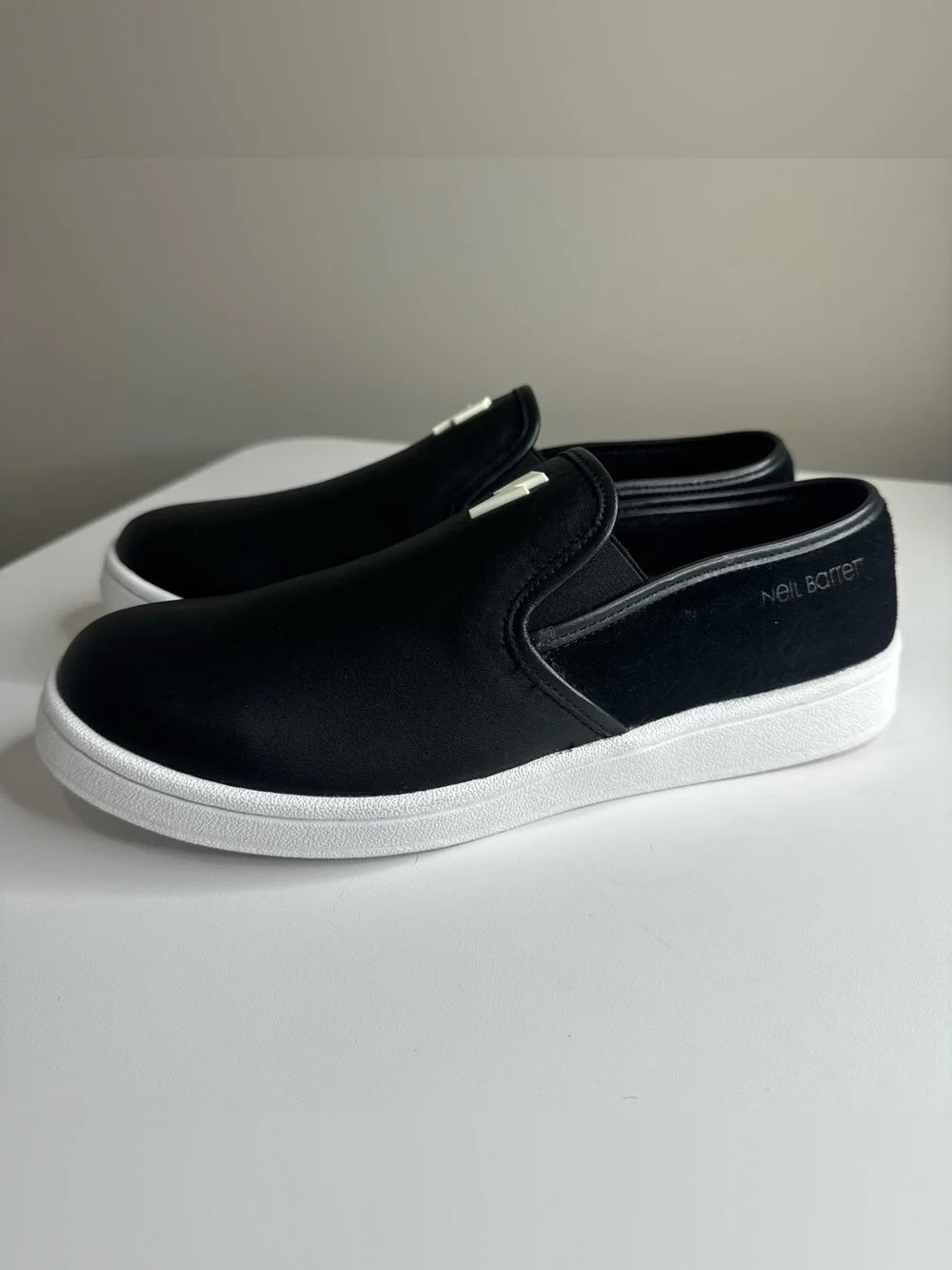 NEW Neil Barrett Black Leather Lightening Bolt Slip On Neutral Sneaker Size 7 US